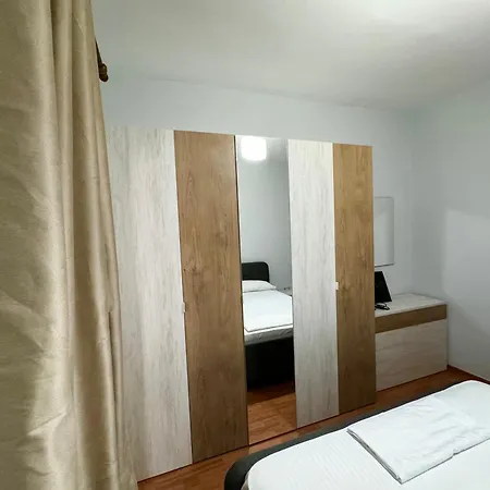 Roses Apartment