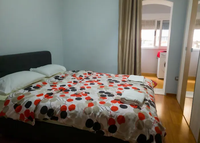 Roses * Тирана